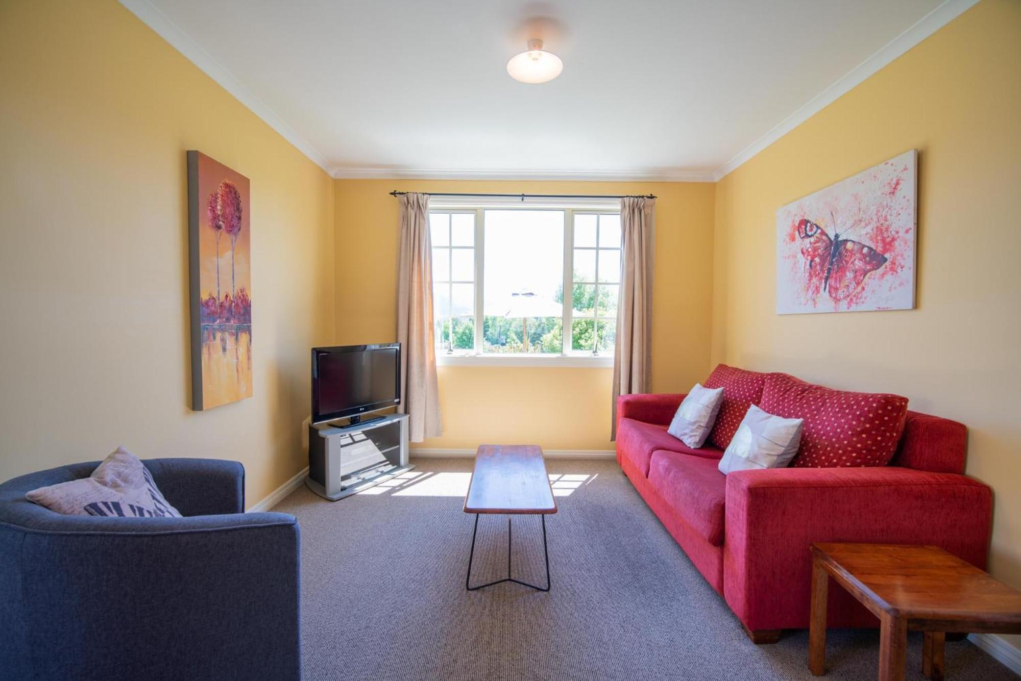 Blue Thistle Cottages تي أناو الغرفة الصورة