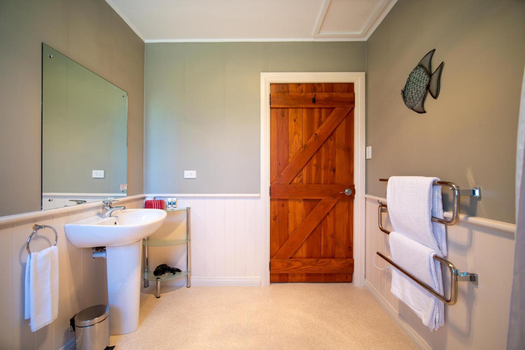 Blue Thistle Cottages تي أناو الغرفة الصورة